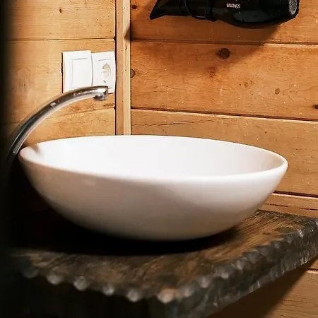 Kabak Misafir Evi Motel