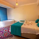 Kabak Misafir Evi Motel