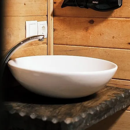 Kabak Misafir Evi פאראליה