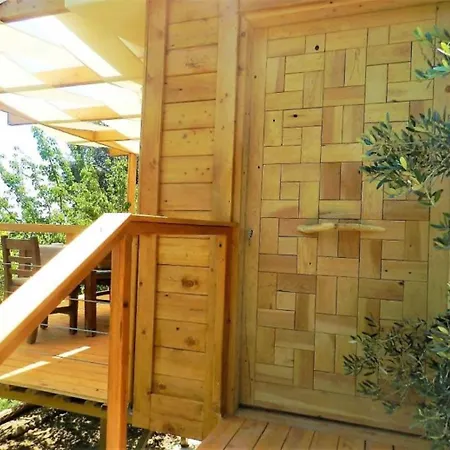 Kabak Misafir Evi * פאראליה